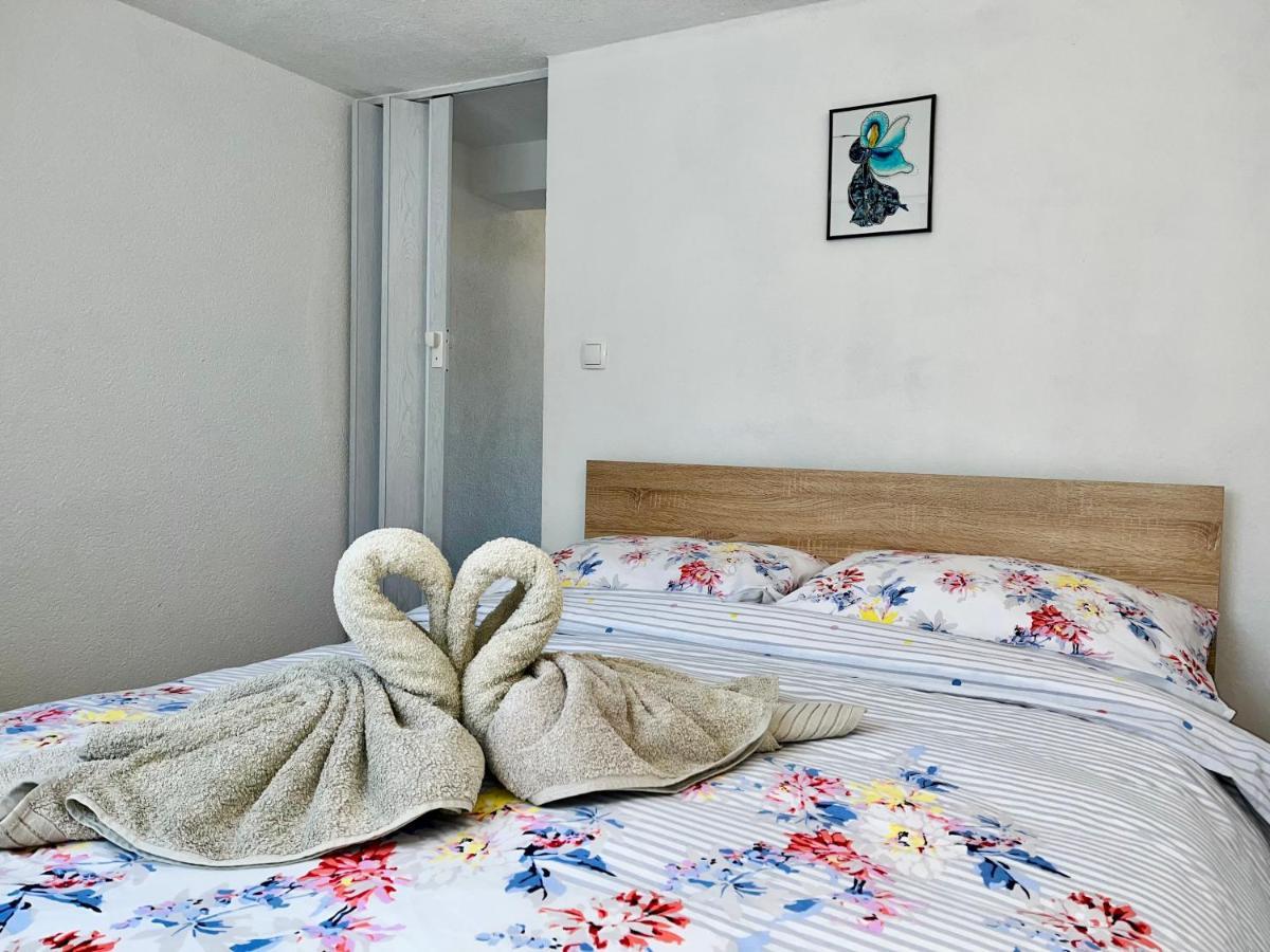 Apartments Stela Gornji Karin Zewnętrze zdjęcie