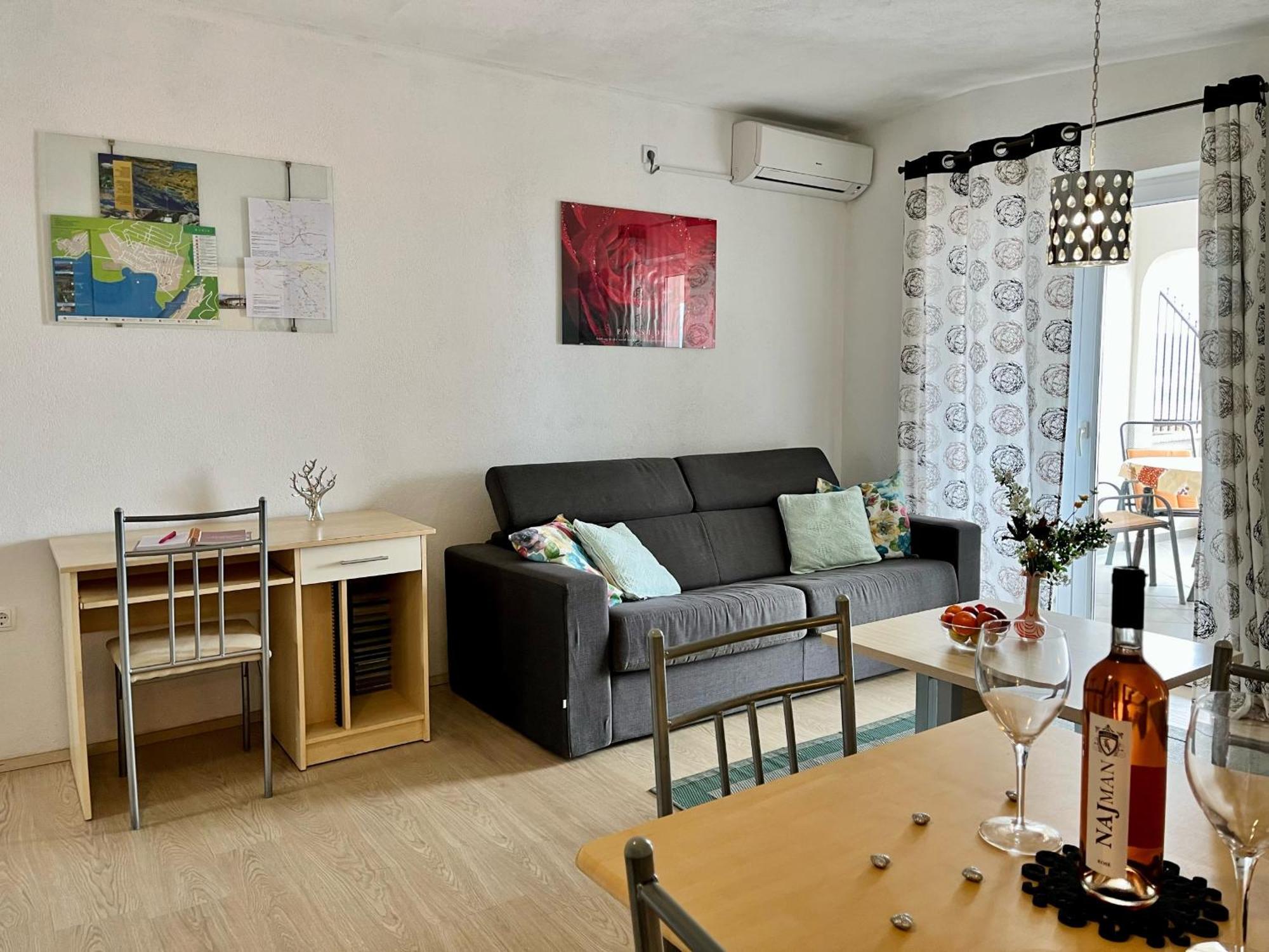 Apartments Stela Gornji Karin Pokój zdjęcie