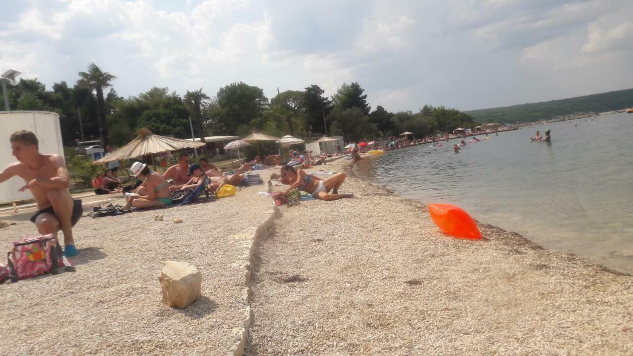 Apartments Stela Gornji Karin Zewnętrze zdjęcie